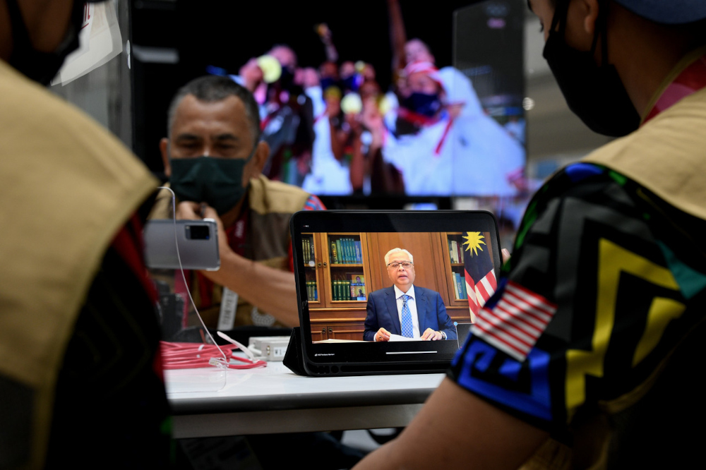 Prime Minister Datuk Seri Ismail Sabri Yaakob giving words of encouragement to the countryu00e2u20acu2122s para athletes to battle in the Tokyo 2020 Paralympics, through a Zoom Meeting, August 24, 2021. u00e2u20acu201d Bernama pic 
