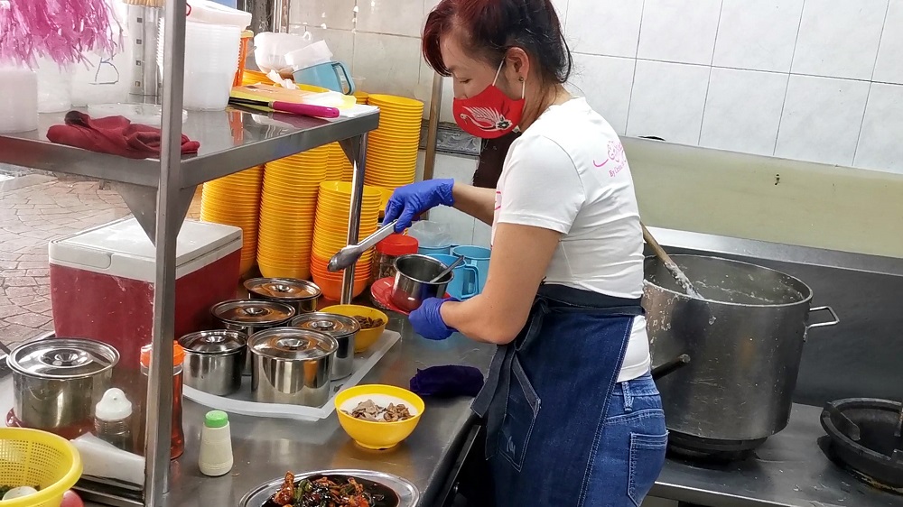 The ban on dining out has forced many F&B operators to heavily depend on food delivery platforms and bear the hefty commission of up to 30 per cent on each transaction. ― Picture courtesy of Maybank Malaysia