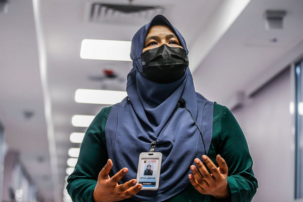 UMMC chief nursing officer Hasimah Zainol looks after 2,390 nurses to ensure all the patients receive the much-needed care. — Picture by Hari Anggara