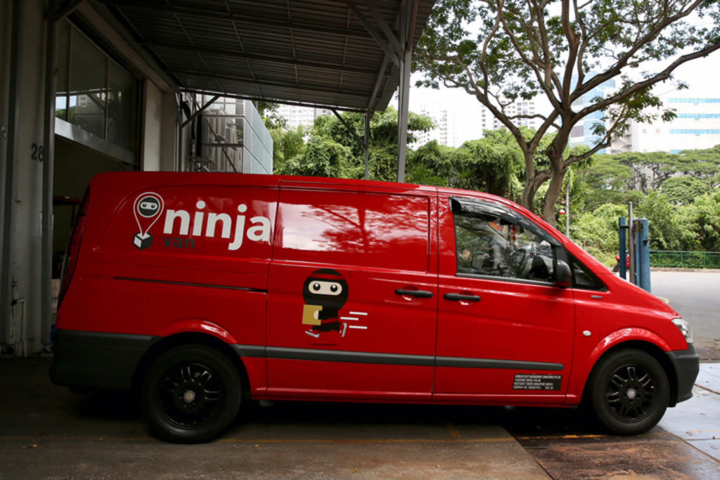 Muhammad Nur Sheqal Azis, a driver with the Ninja Van courier service, took customersu00e2u20acu2122 items worth about S$34,000. u00e2u20acu201d TODAY pic