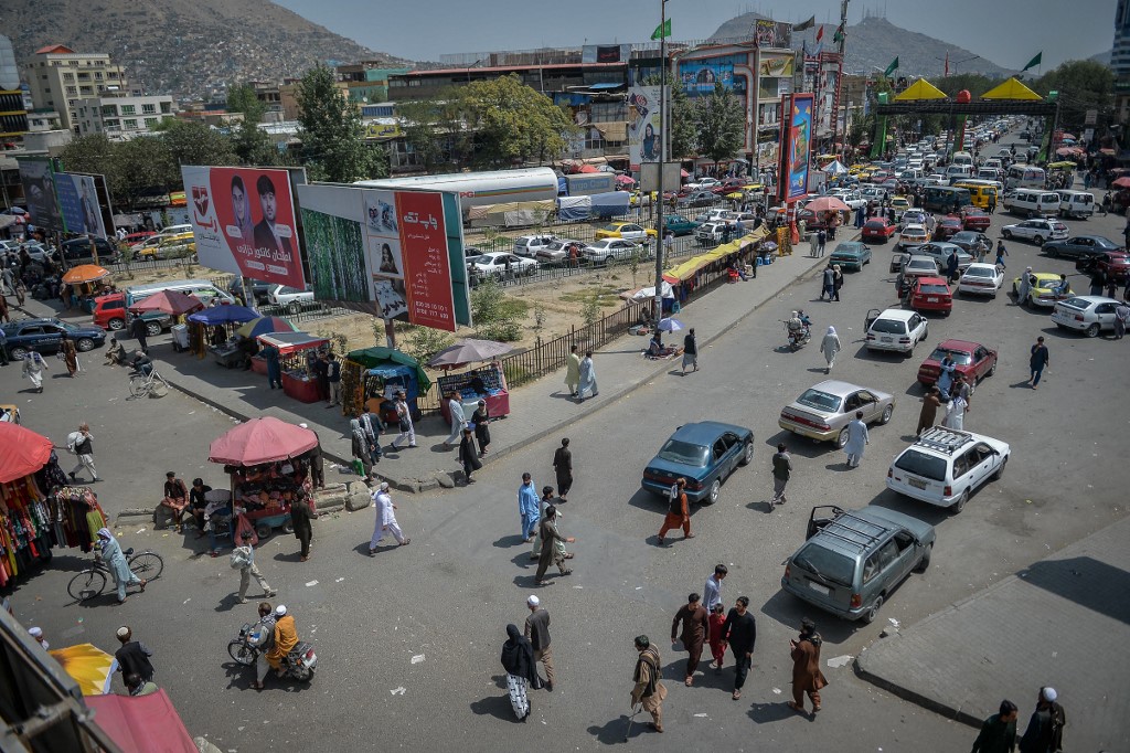 A general overview of a market place, flocked with local Afghan people at the Kote Sangi area of Kabul on August 17, 2021, after Taliban seized control of the capital following the collapse of the Afghan government. u00e2u20acu201d AFP pic