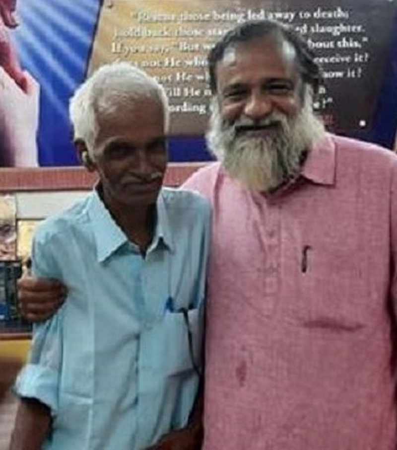 Thungal (left) hugged by the kind pastor who welcomed him to stay in the shelter for the past 45 years. u00e2u20acu2022 Picture via Twitter/MoisesLopez