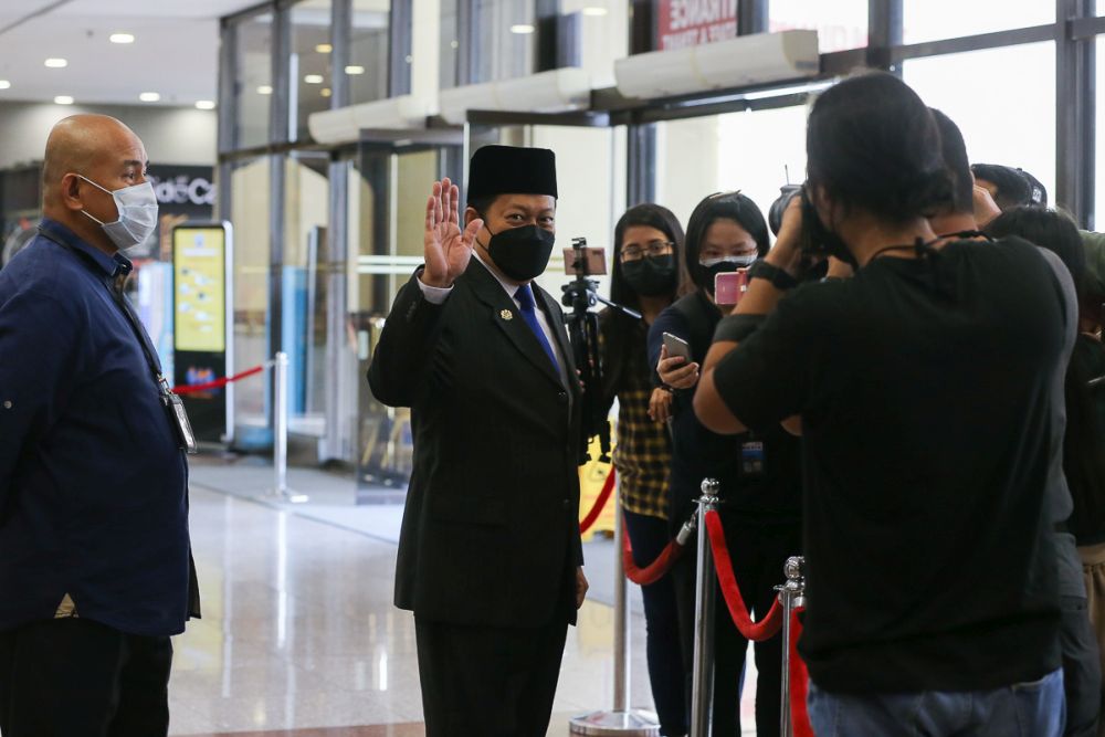 Umno secretary-general Datuk Seri Ahmad Maslan speaks to reporters at Menara Dato' Onn in Kuala Lumpur August 19, 2021. u00e2u20acu201d Picture by Yusof Mat Isa