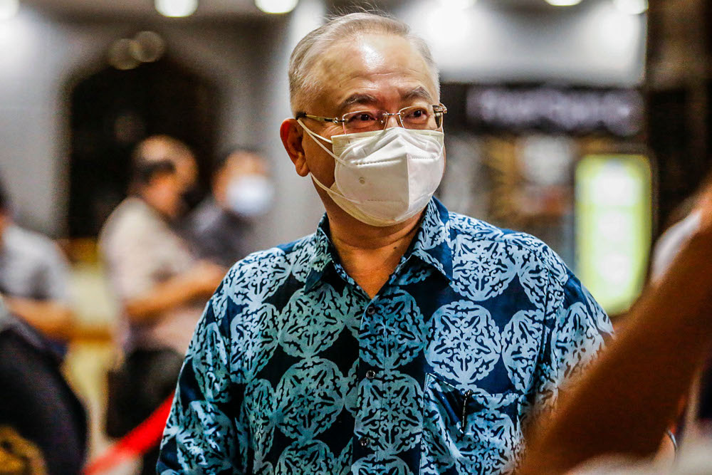 Ayer Hitam MP Datuk Seri Wee Ka Siong seen at Umno headquarters, August 17, 2021. u00e2u20acu201d Picture by Hari Anggara