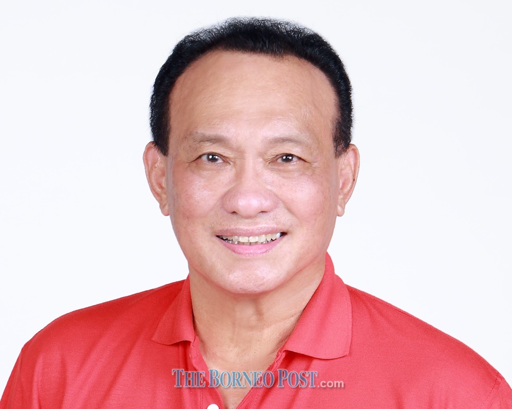 Datuk John Lau feels that the authorities ought to be extra careful before moving Sarawak from pandemic to endemic. u00e2u20acu201d Borneo Post pic