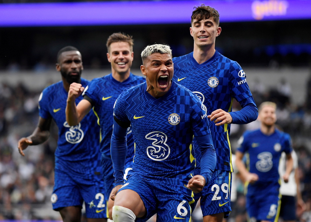 Chelsea's Thiago Silva celebrates scoring their first goal with Kai Havertz and Cesar Azpilicueta in London September 19, 2021. u00e2u20acu201d Reuters/Tony Obrien pic