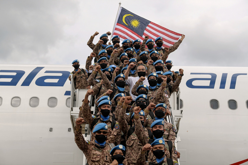 Senior Defence Minister Datuk Seri Hishammuddin Hussein said Malbatt 850-9 was unique in that it comprised 11 women officers and 75 others of various ranks (LLP) out of a total of 854 personnel. u00e2u20acu201d Bernama pic