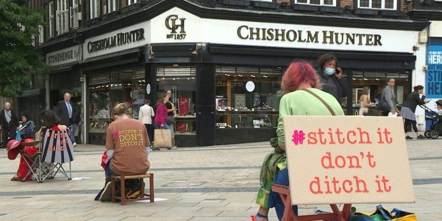 u00e2u20acu02dcStreet Stitchersu00e2u20acu2122 mend clothes in public to encourage better relationships with garments. u00e2u20acu201d ETX Studio picnnn