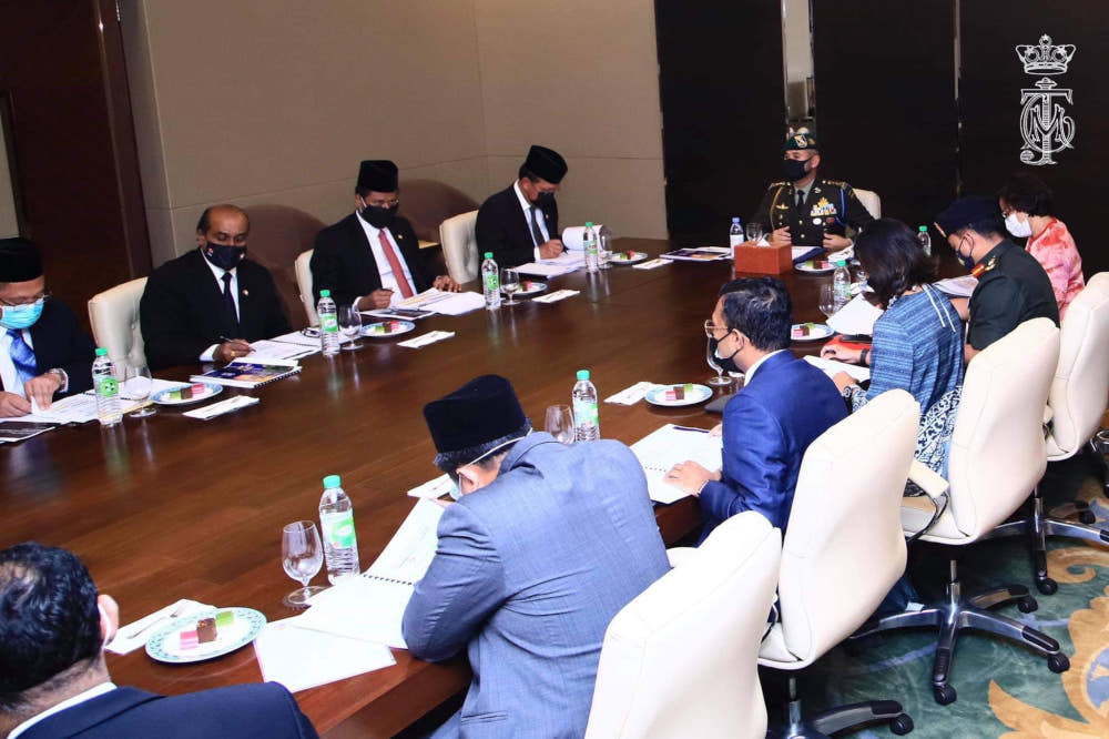 Tunku Mahkota Johor Tunku Ismail Sultan Ibrahim chairs Johoru00e2u20acu2122s Covid-19 Special Task Force meeting, September 17, 2021. u00e2u20acu201d Picture from Facebook/HRH Crown Prince of Johor