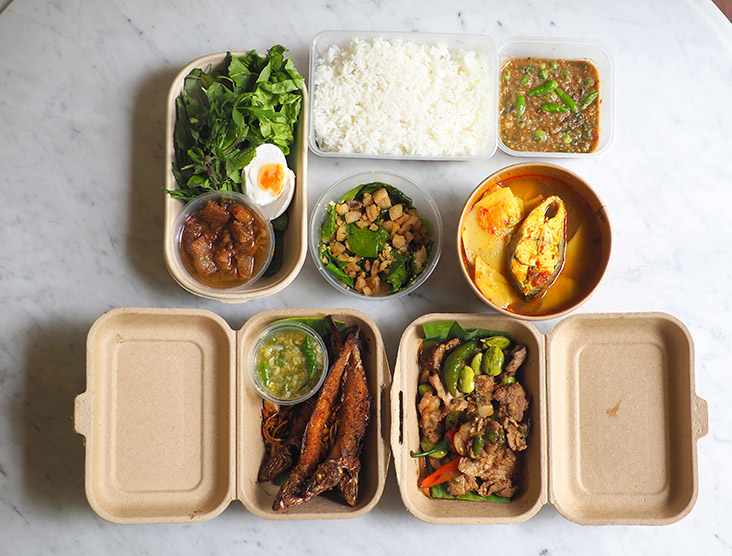 Your family meal is delivered in various packages that makes it a huge feast
