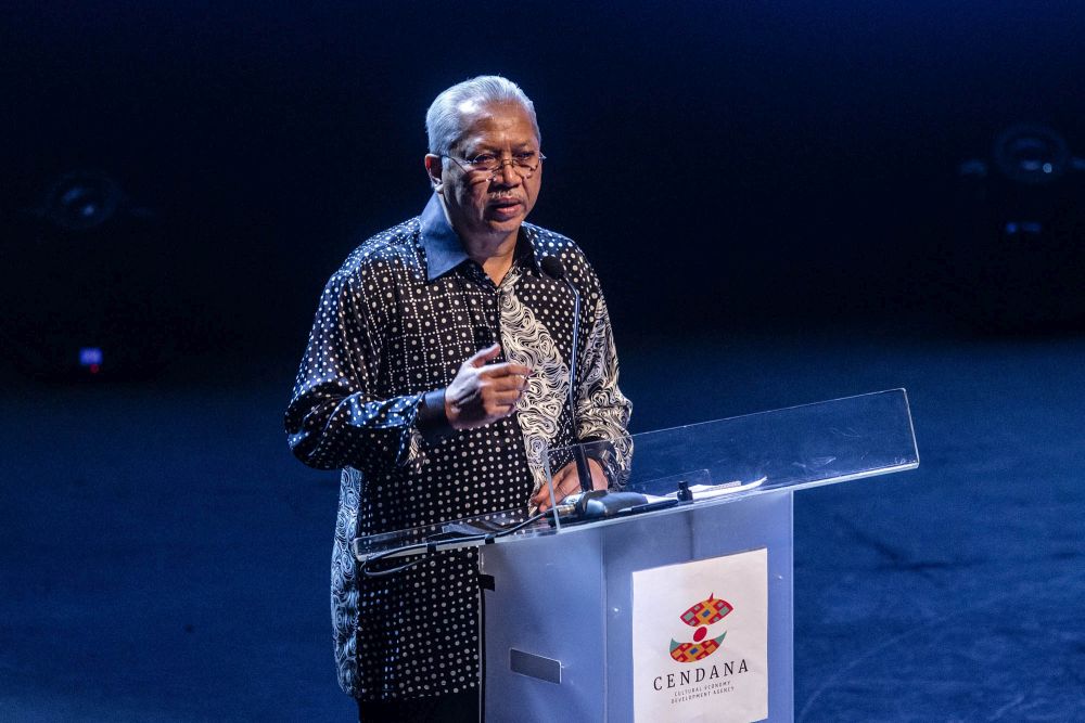 Communications and Multimedia Minister Tan Sri Annuar Musa speak at the launch of u00e2u20acu02dcCendana Art in The City 2021u00e2u20acu2122 in Kuala Lumpur September 30, 2021. u00e2u20acu2022 Picture by Firdaus Latif