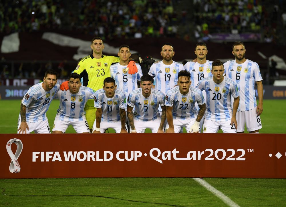 Argentina players pose for a team group photo before the match against Venezuela at Estadio Olimpico, Caracas, September 2, 2021. u00e2u20acu201d Reuters picnn