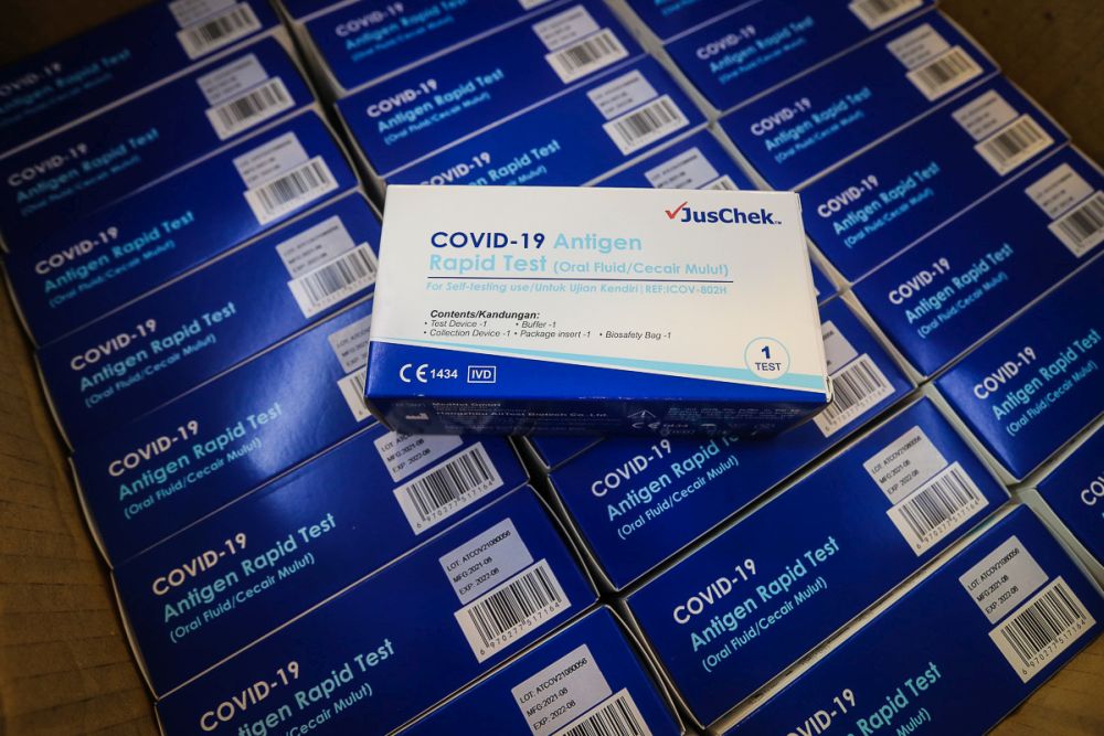 JusChek Covid-19 rapid antigen self-test kits are displayed for sale at a pharmacy in Shah Alam September 2, 2021. u00e2u20acu201d Picture by Yusof Mat Isann