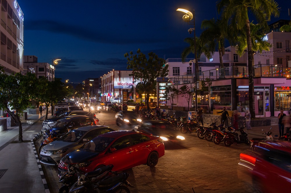 Heavy traffic is seen along Jalan Pantai Cenang in Langkawi September 16, 2021. 