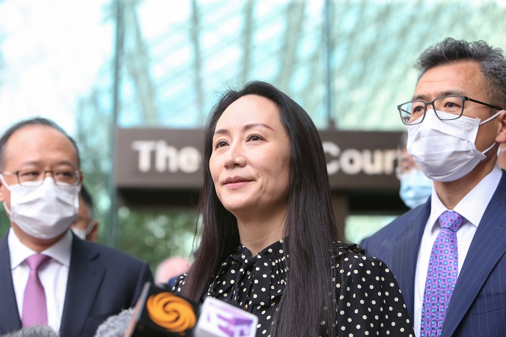 Huawei Technologies Chief Financial Officer Meng Wanzhou speaks to media outside the BC Supreme Court following a hearing about her release in Vancouver, British Columbia, Canada September 24, 2021. u00e2u20acu2022 Reuters pic