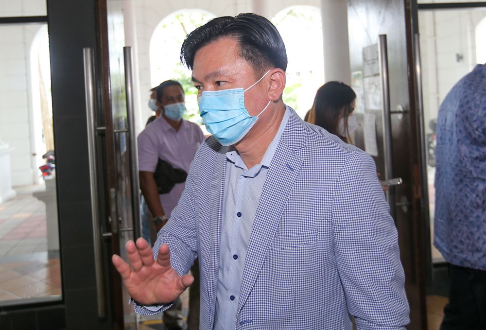 Paul Yong arrives at the Ipoh High Court September 27, 2021. u00e2u20acu201d Picture by Farhan Najib