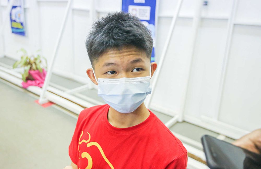 Nicholas Chai Kah Hang, 17, speaks to Malay Mail at the Kinta Town Hall in Batu Gajah September 21, 2021. — Picture by Farhan Najib