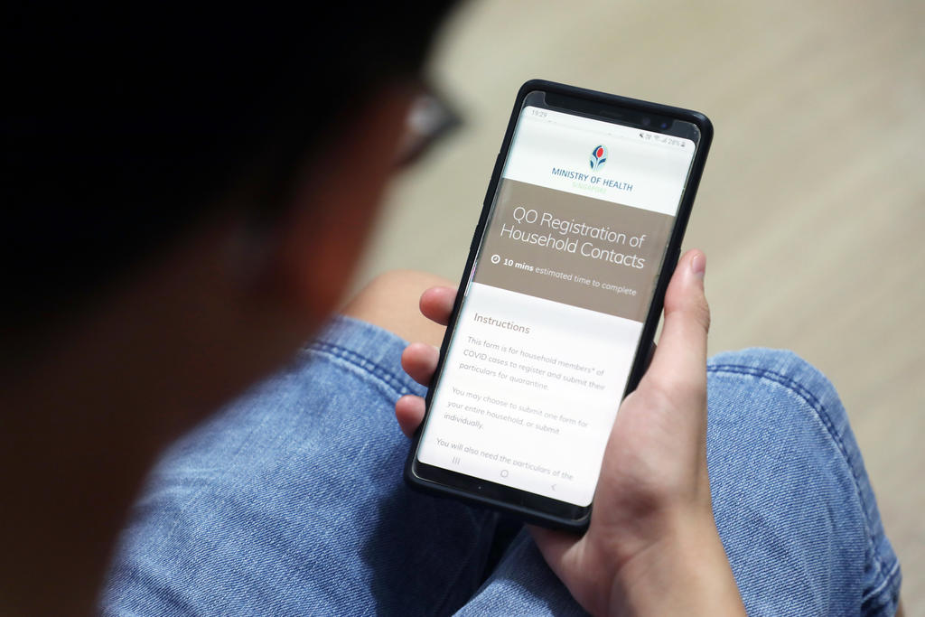 From Sept 14, 2021, all confirmed Covid-19 cases who are not part of sensitive clusters will be notified by SMS on the need to tell their household contacts to register themselves for quarantine online. u00e2u20acu2022 TODAY pic