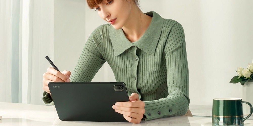 The Xiaomi Pad 5 tablet is significantly more affordable than the 9th gen iPad and also the Samsung Galaxy Tab S7 FE. u00e2u20acu2022 SoyaCincau pic