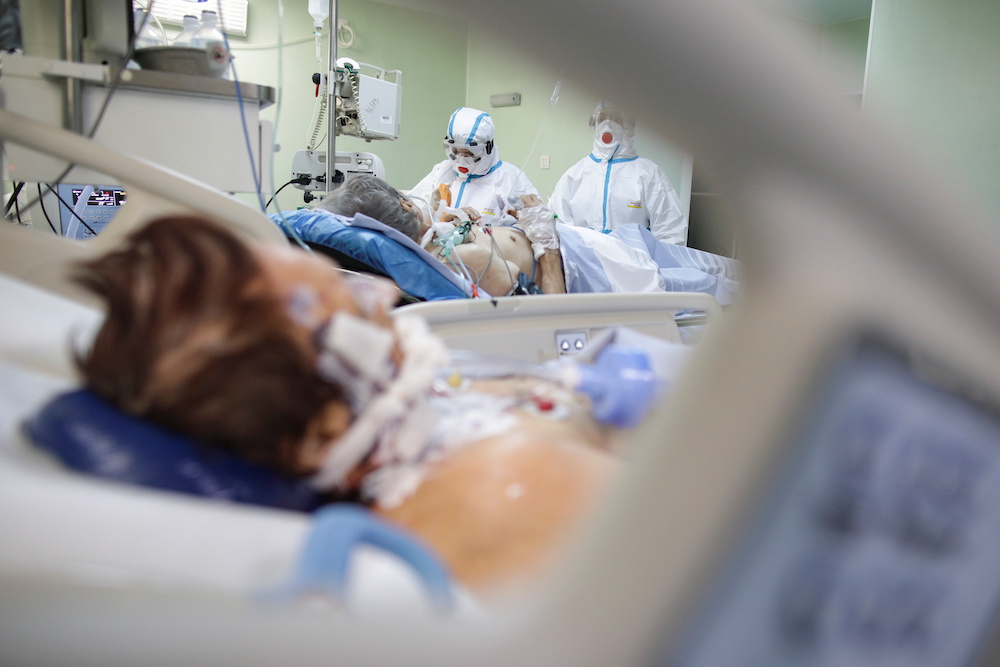 Medical staff assist coronavirus disease (Covid-19) patients in the intensive care unit of Bucharest University Hospital, in Bucharest, Romania, October 7, 2021. u00e2u20acu201d Reuters pic