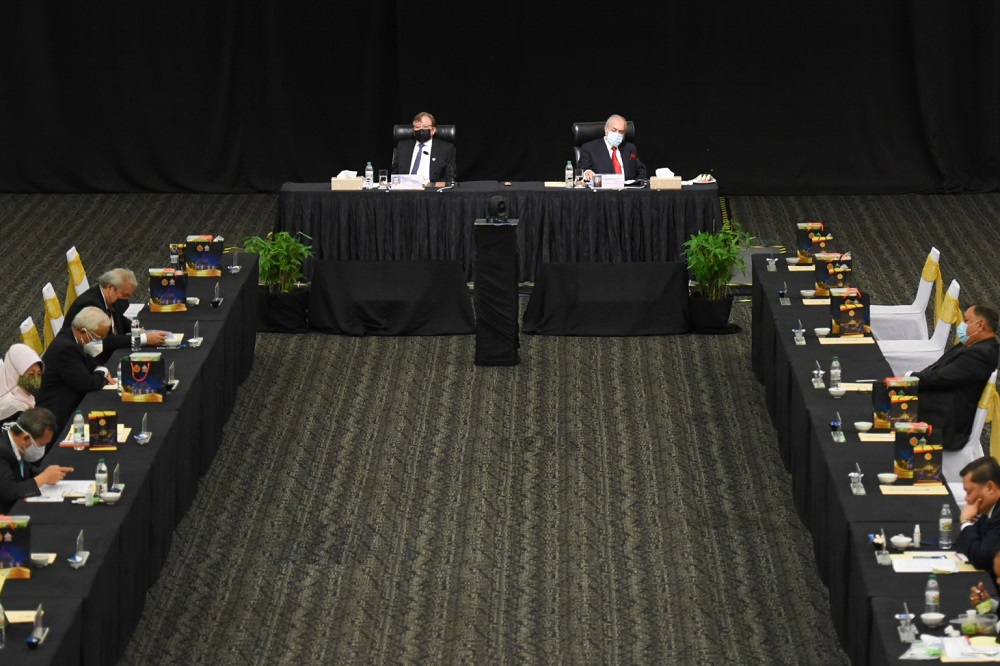 Datuk Patinggi Abang Johari Tun Openg seated on the left at the special budget meeting in Kuching. Seated next to him is Dewan Undangan Negeri Speaker Datuk Amar Mohamad Asfia Awang Nassar. u00e2u20acu201d Borneo Post Online pic