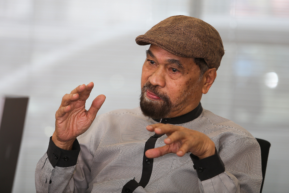 Kamarazaman Yaakob has defended Kuasa's stance to be 'government-friendly', saying it is better to do so to ensure that the voices of the poor and the downtrodden are heard. 