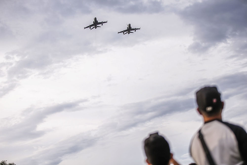 Fly-past event involved fighter aircraft from FPDA member countries at Subang Air Base. Malaysia hosted the 50th Anniversary of Five Power Defence Arrangements (FPDA) and 11th FPDA Defence Ministers Meeting October 21, 2021. ― Picture by Hari Anggara