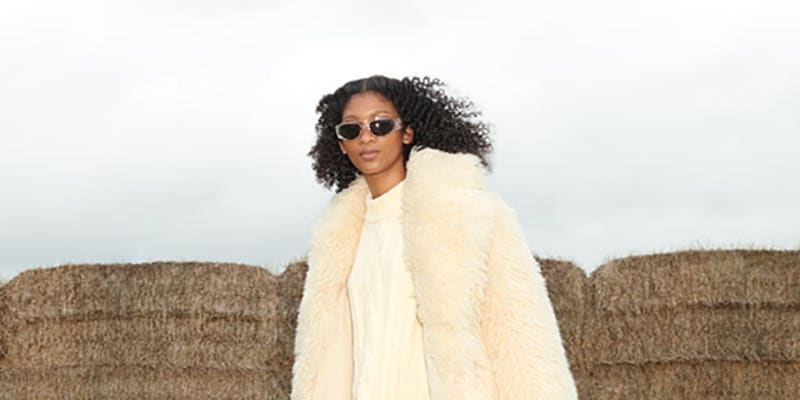A look from H&Mu00e2u20acu2122s u00e2u20acu02dcCo-Exist Storyu00e2u20acu2122 collection. u00e2u20acu201d Picture courtesy of H&M