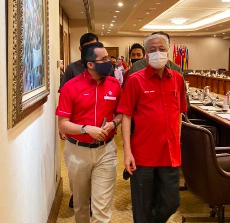 Umno Youth chief Datuk Asyraf Wajdi Dusuki (left) seen with Prime Minister Datuk Seri Ismail Sabri Yaakob (right) after the party meeting. u00e2u20acu2022 Picture via Facebook/Asyraf Wajdi Dusuki