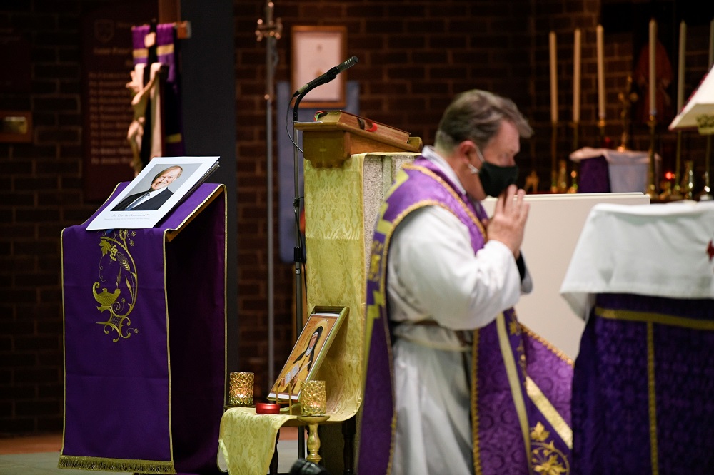 A vigil is held for MP David Amess who was stabbed during constituency surgery, at Saint Peter's Catholic Church in Leigh-on-Sea, Britain October 15, 2021. u00e2u20acu2022 Reuters pic