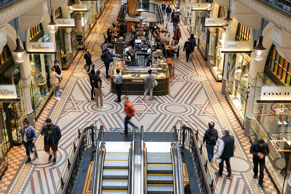 People walk through a shopping mall as businesses reopen to vaccinated patrons following months of lockdown orders to curb the rise in the number of cases, in Sydney, Australia October 12, 2021. u00e2u20acu2022 Reuters pic 