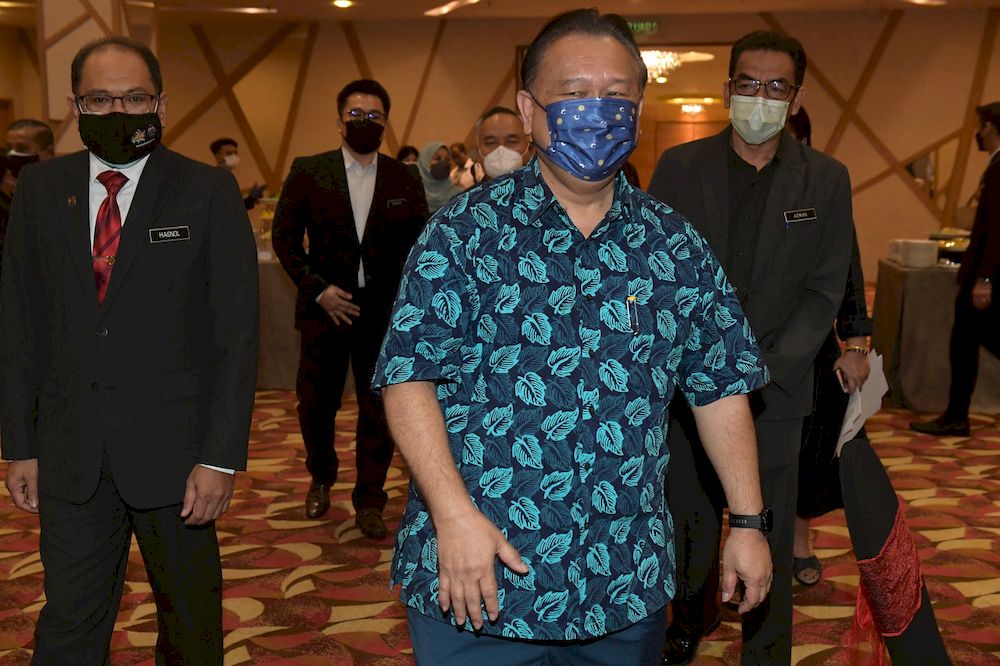 Minister of Domestic Trade and Consumer Affairs Datuk Seri Alexander Nanta Linggi attending a press conference in Kuching, October 21, 2021. u00e2u20acu201d Bernama pic