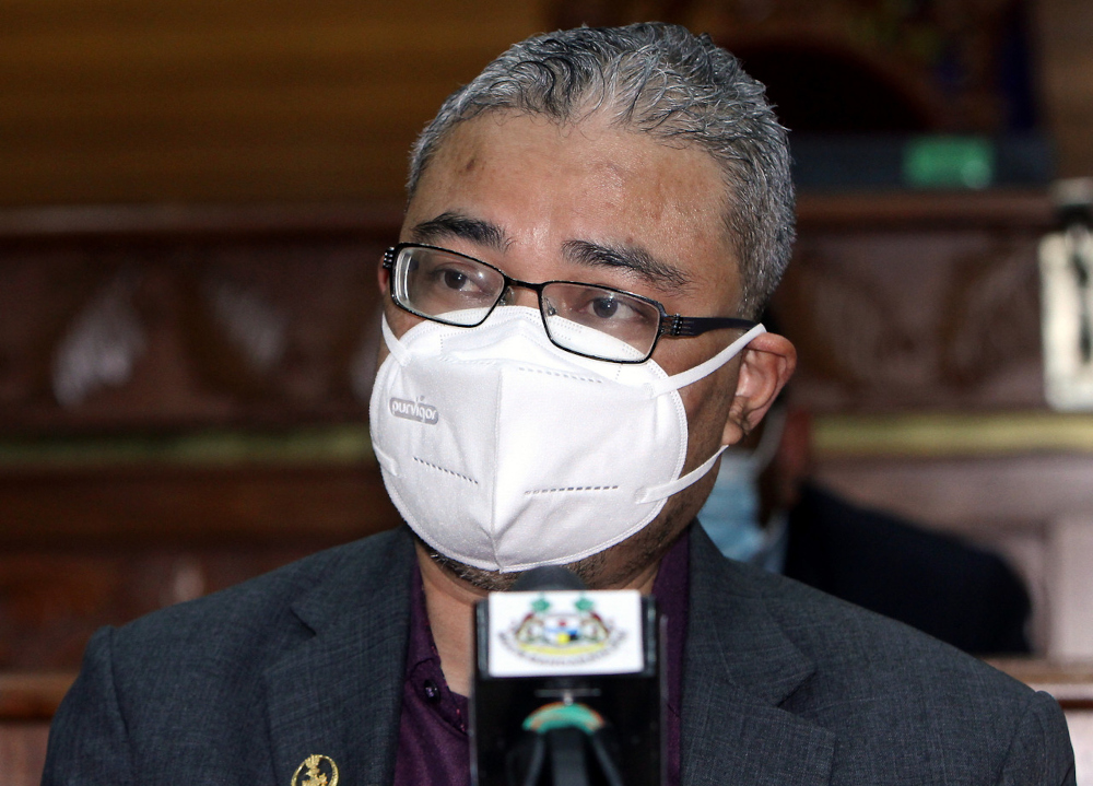 Ipoh Mayor Datuk Rumaizi Baharin speaks to the media after witnessing an MoU signing ceremony in Ipoh, October 6, 2021. u00e2u20acu201d Bernama pic 