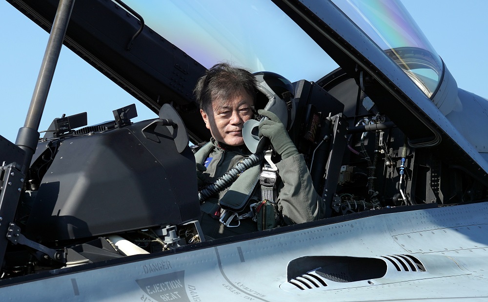 South Korean President Moon Jae-in sits inside a FA-50 Fighting Eagle upon his arrival at the Seoul Military Airport in Seongnam, South Korea, October 20, 2021. u00e2u20acu2022 Yonhap via Reuters