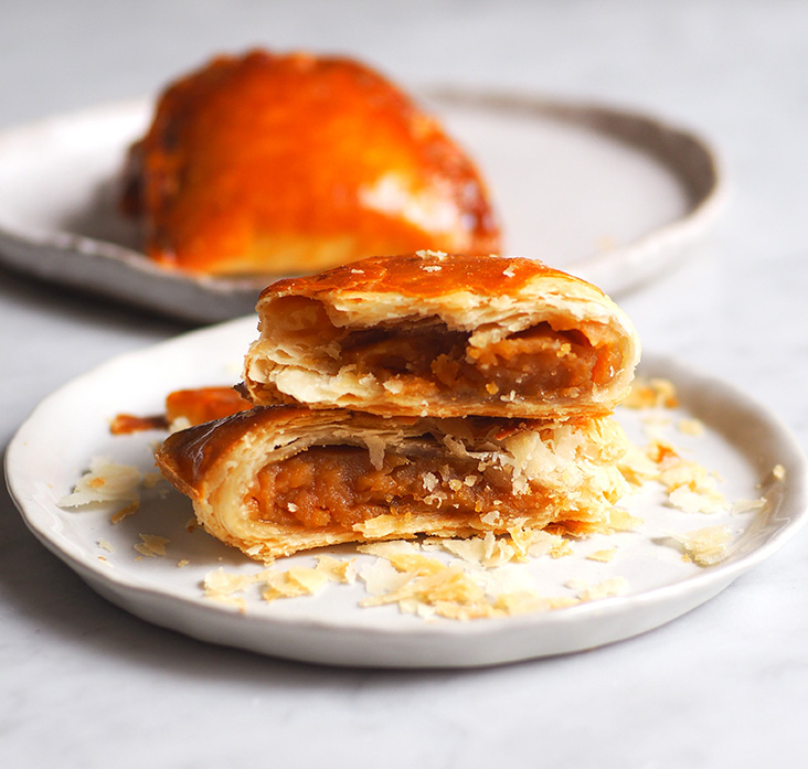 Bite into a flaky kaya tart that is not too sweet