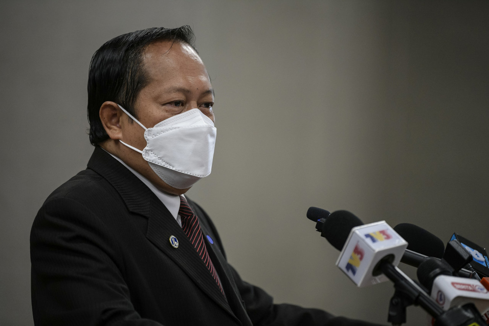 Datuk Seri Ahmad Maslan speaks at a press conference at the Parliament Building media room, October 7, 2021. u00e2u20acu201d Bernama pic 