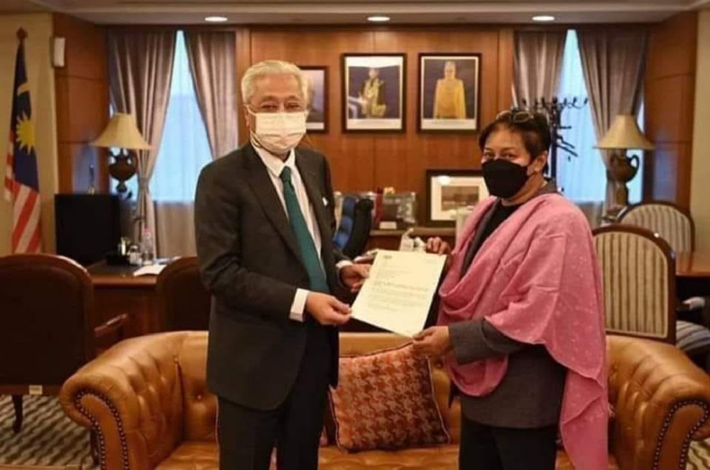 Pengerang MP Datuk Seri Azalina Othman Said is appointed as special law and human rights adviser to Prime Minister Datuk Seri Ismail Yaakob. u00e2u20acu201d Picture via Facebook/Latt Zaifizzan Mansor