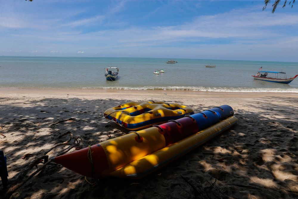 Boats and jet skis are seen in Batu Feringghi October 11, 2021. u00e2u20acu201d Picture by Sayuti Zainudin