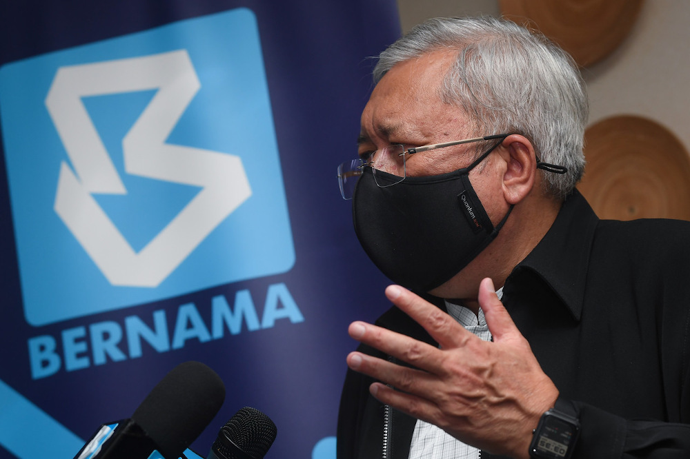 Foreign Ministeru00e2u20acu2122s Special Adviser on Afghan affairs Datuk Ahmad Azam Ab Rahman speaks during a visit to Wisma Bernama, Kuala Lumpur October 11, 2021. u00e2u20acu201d Bernama pic