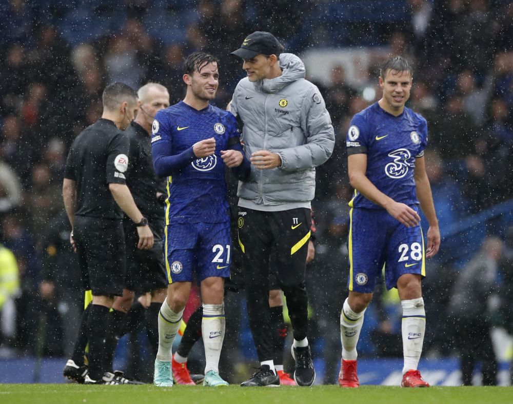 Chelsea's Ben Chilwell (left) and manager Thomas Tuchel celebrate after the match against Southampton at Stamford Bridge, London October 2, 2021.  u00e2u20acu201d Reuters pic