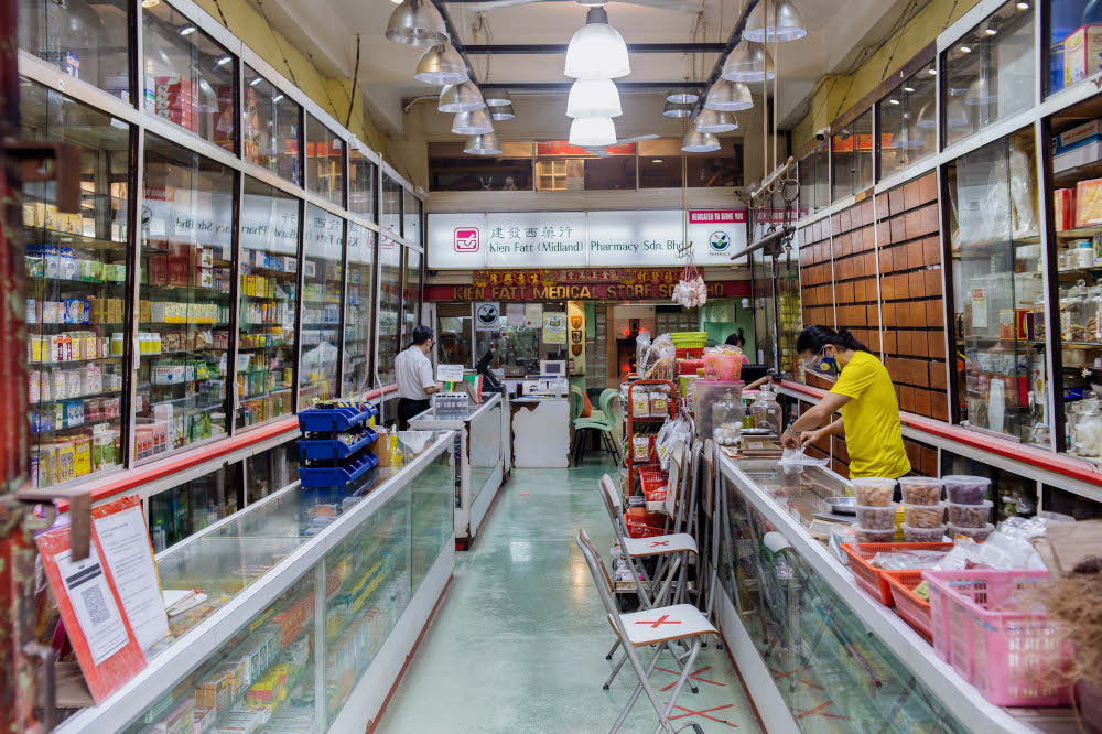  Chinese medicine halls like this one in Jalan Petaling, Kuala Lumpur, will not be allowed to sell alcohol from October 31, 2021. u00e2u20acu201d Picture by Shafwan Zaidon