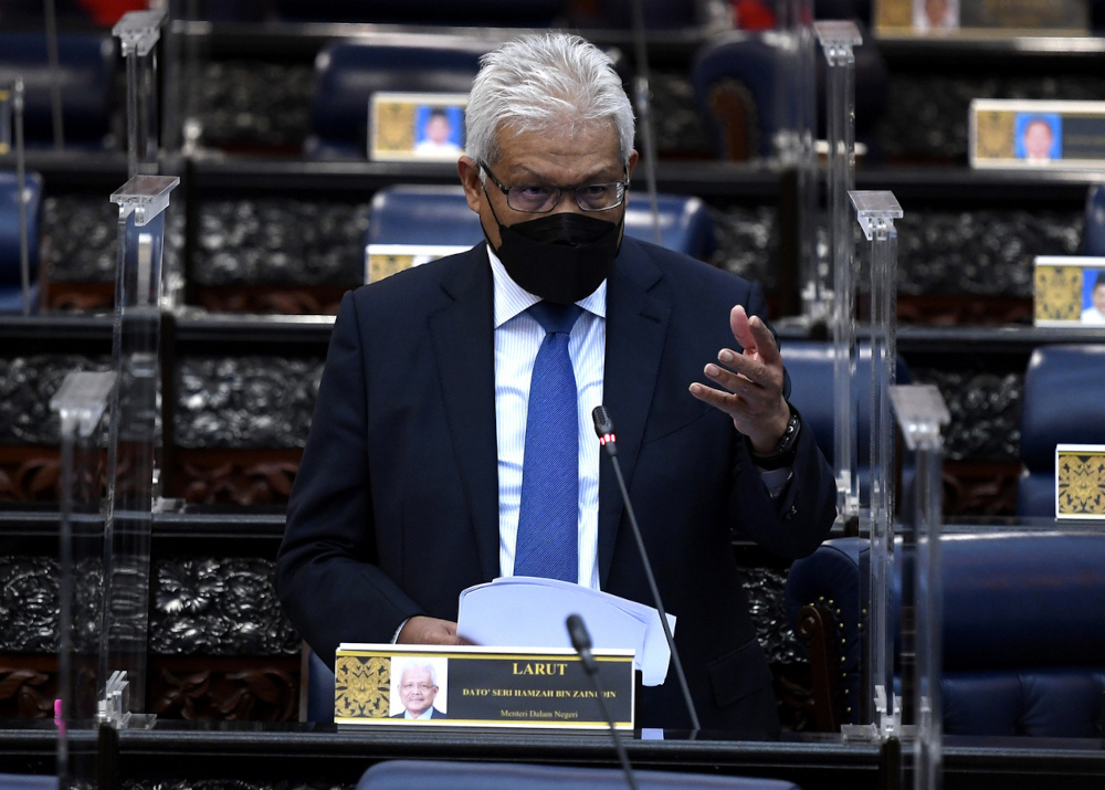 Home Minister Datuk Seri Hamzah Zainudin speaks at the winding up session of the 12th Malaysia Plan (12MP) at Dewan Rakyat, October 5, 2021. u00e2u20acu201d Bernama pic 