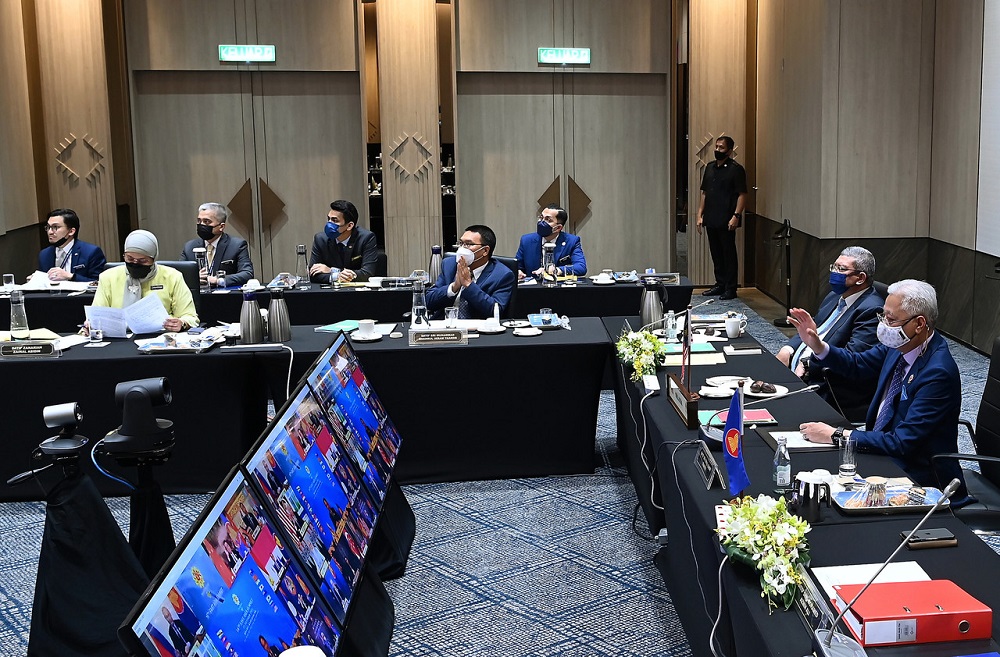 Prime Minister Datuk Seri Ismail Sabri Yaakob speaks during the 16th East Asia Summit in Kuala Lumpur October 27, 2021. u00e2u20acu2022 Bernama pic