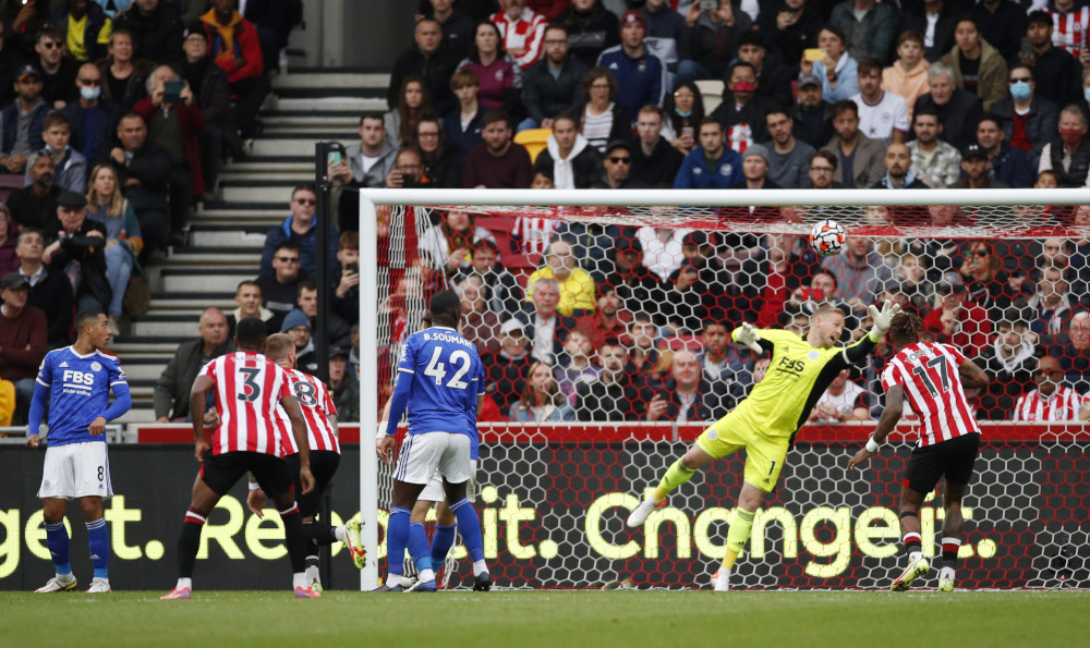 Brentfordu00e2u20acu2122s Mathias Jorgensen scores their first goal during their Premier League against Leicester City Brentford Community Stadium, London October 24, 2021. u00e2u20acu201d Action Images/Andrew Boyers pic via Reuters
