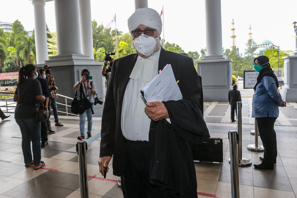 Lawyer Datuk Jagjit Singh arrives at the Kuala Lumpur High Court October 21, 2021. u00e2u20acu201d Picture by Shafwan Zaidon