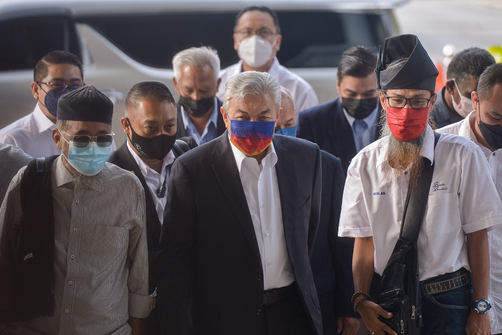 Datuk Seri Ahmad Zahid Hamidi arriving at the Kuala Lumpur High Court, October 5, 2021. u00e2u20acu201d Picture by Miera Zulyana