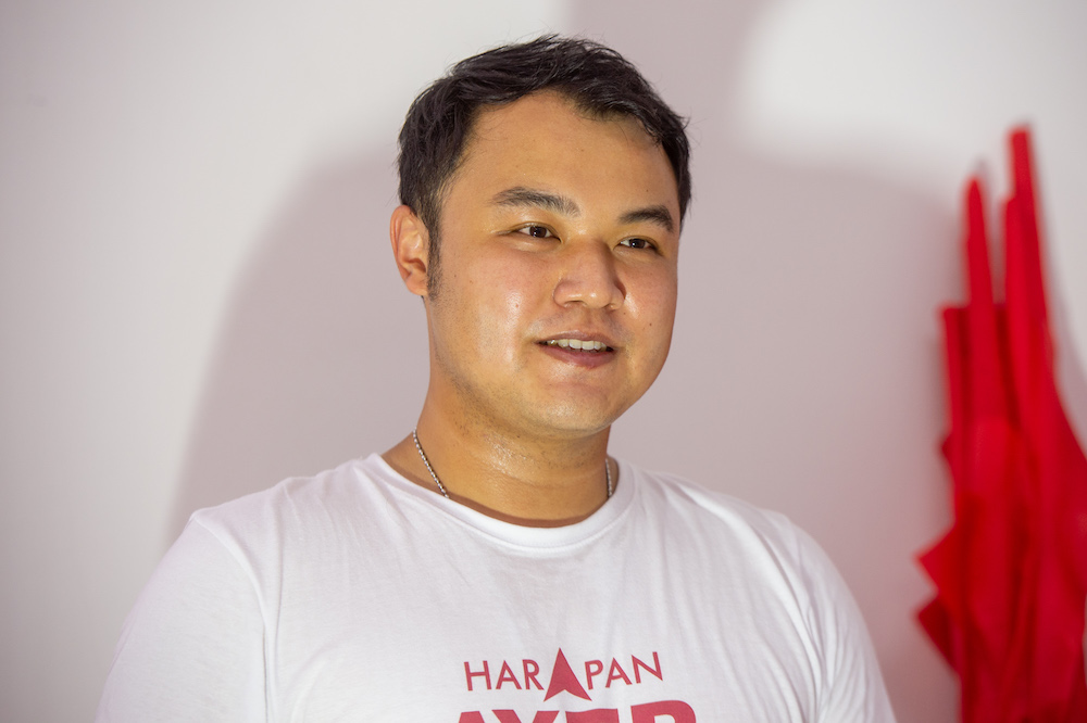 Pakatan Harapan candidate for Ayer Keroh state assembly seat, Kerk Chee Yee at the launch of Lim Kit Siang's biography written by Liew Chin Tong at Ayer Keroh in Melaka November 7, 2021. u00e2u20acu201d Picture by Shafwan Zaidon