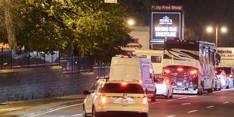 Canadian travellers wait in line to cross the border into the United States across the Rainbow Bridge in Niagara Falls, Ontario November 8, 2021. u00e2u20acu201d AFP pic