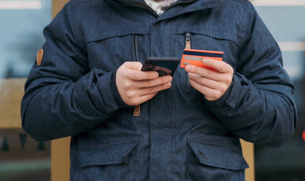 Maybank unveils its all-new Maybank2u Biz app to help empower SMEs. u00e2u20acu201d Picture courtesy of Maybank