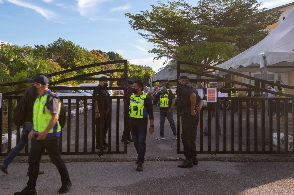 A general view of Dewan Kompleks Japerun, the nomination centre for the Melaka state by election in Tanjung Bidara, Melaka November 8, 2021. u00e2u20acu201d Picture by Shafwan Zaidon